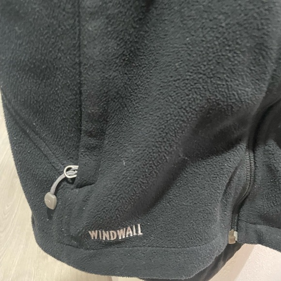 The North Face Black Zip-Up Vest - Picture 2 of 5